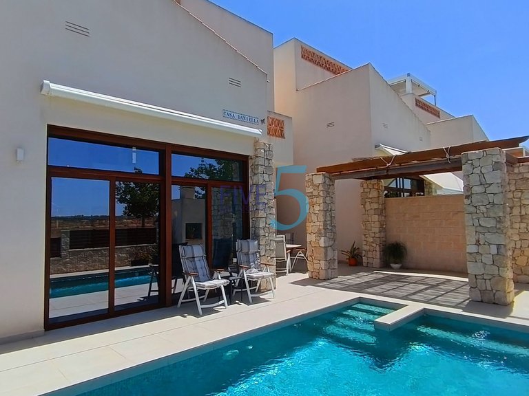 Villa for Sale in Alicante, Valencia 12