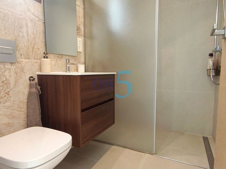 Villa for Sale in Alicante, Valencia 31