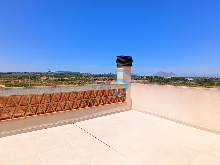 Villa for Sale in Alicante, Valencia 34