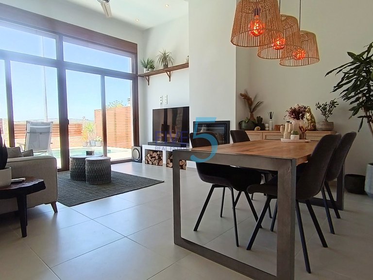 Villa for Sale in Alicante, Valencia 16