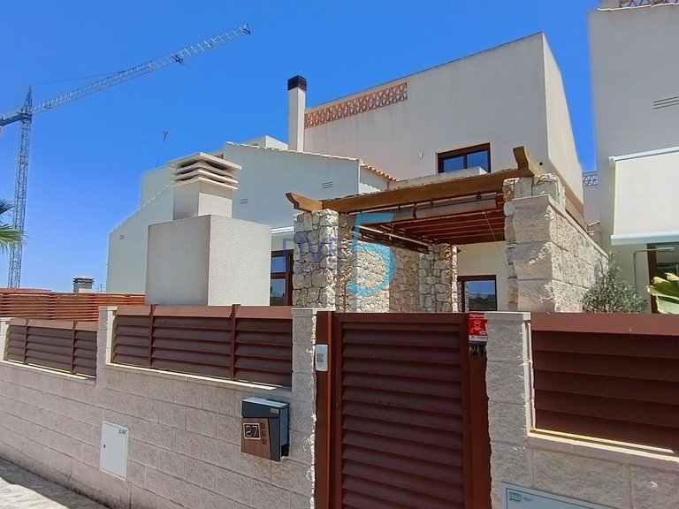 Villa for Sale in Alicante, Valencia 6