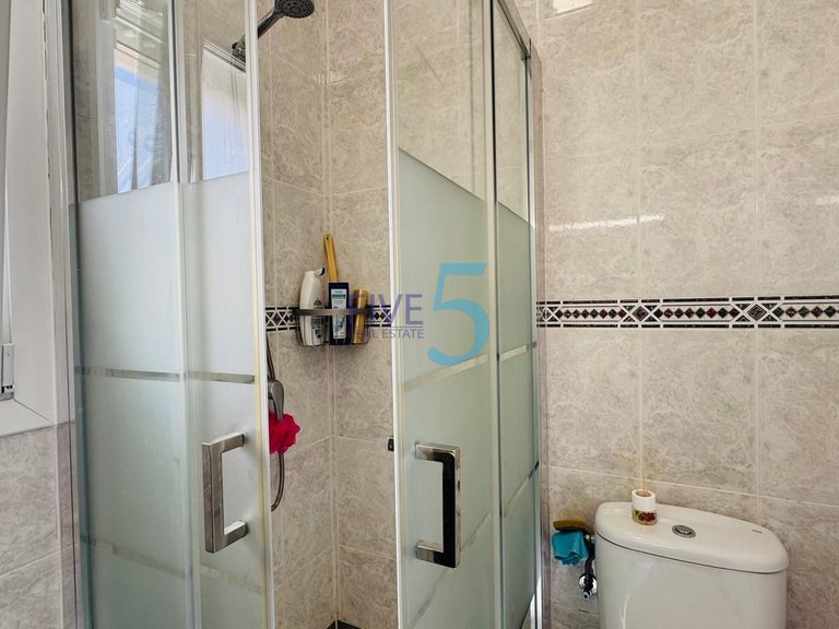 Villa for Sale in Alicante, Valencia 16