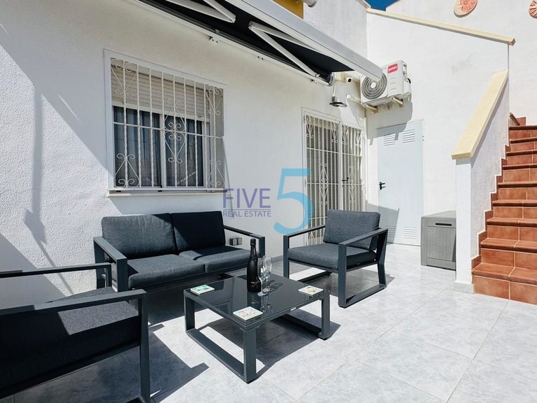 Villa for Sale in Alicante, Valencia 17