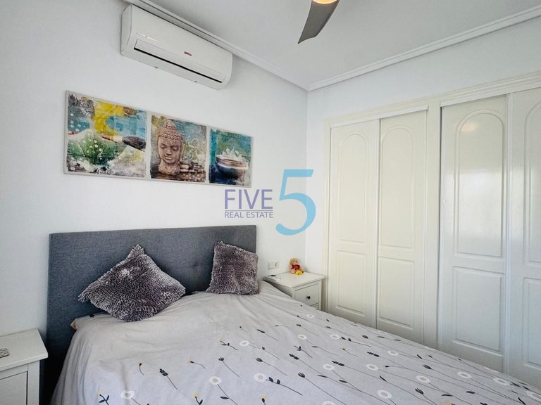 Villa for Sale in Alicante, Valencia 9