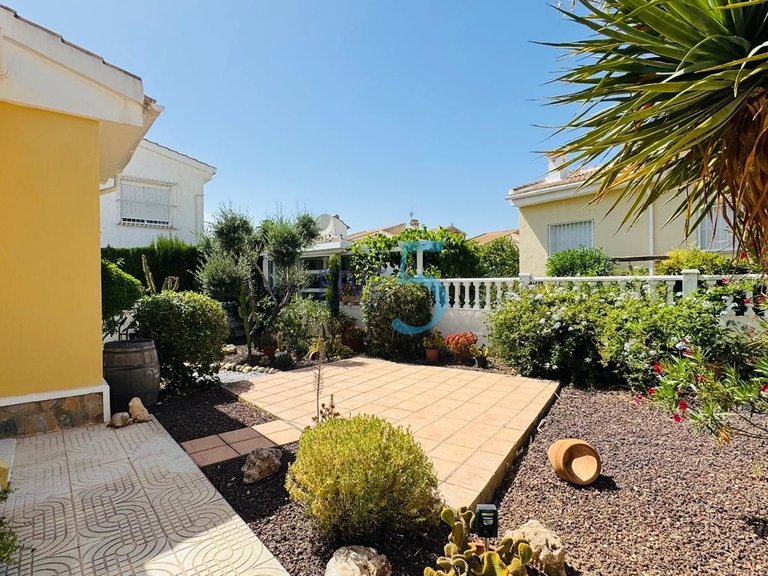 Villa for Sale in Alicante, Valencia 32
