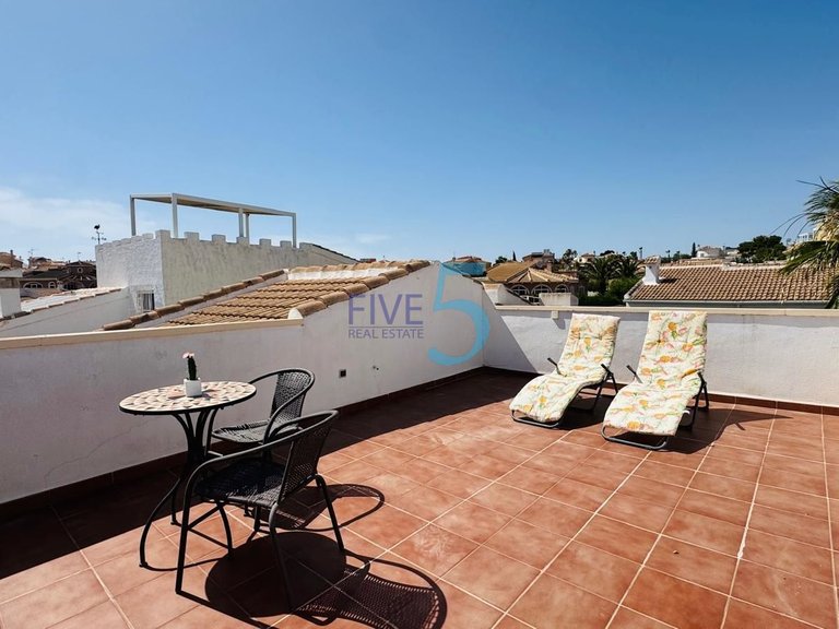 Villa for Sale in Alicante, Valencia 20