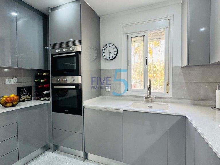 Villa for Sale in Alicante, Valencia 5