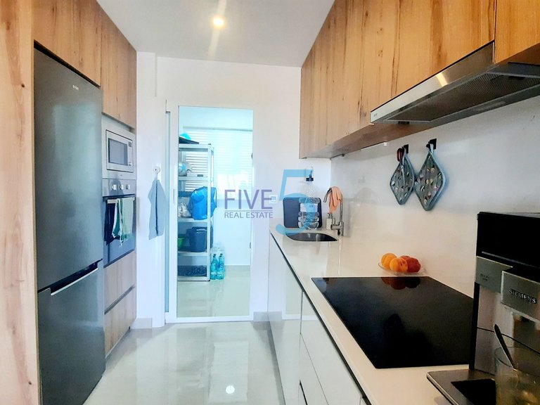 Apartment for Sale in Alicante, Valencia 11