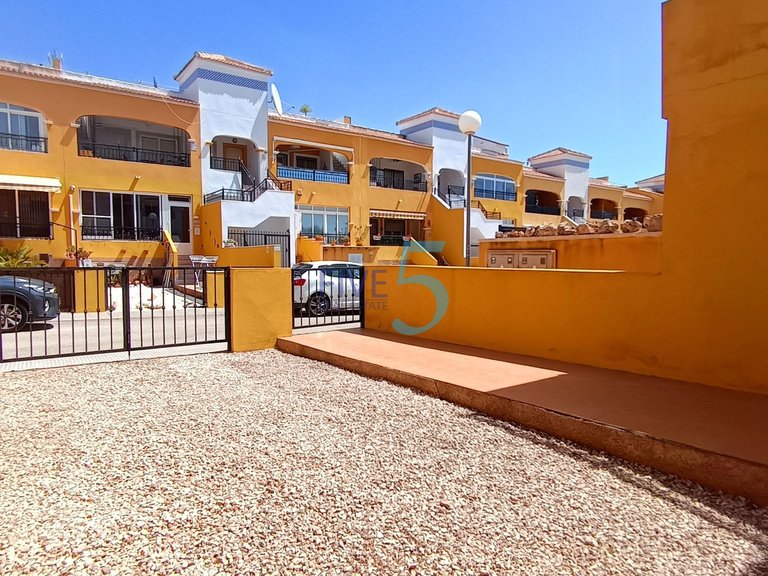 Apartment for Sale in Alicante, Valencia 11