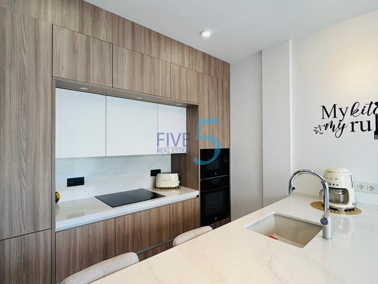Apartment for Sale in Alicante, Valencia 5