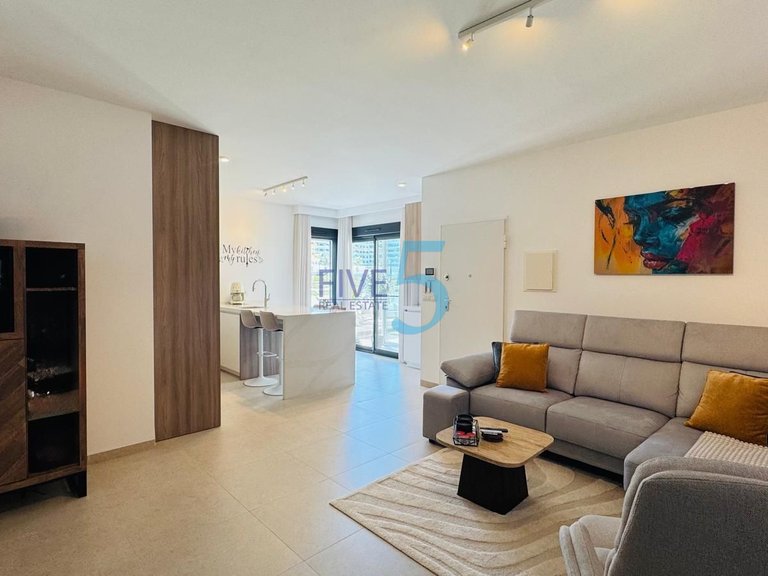 Apartment for Sale in Alicante, Valencia 3