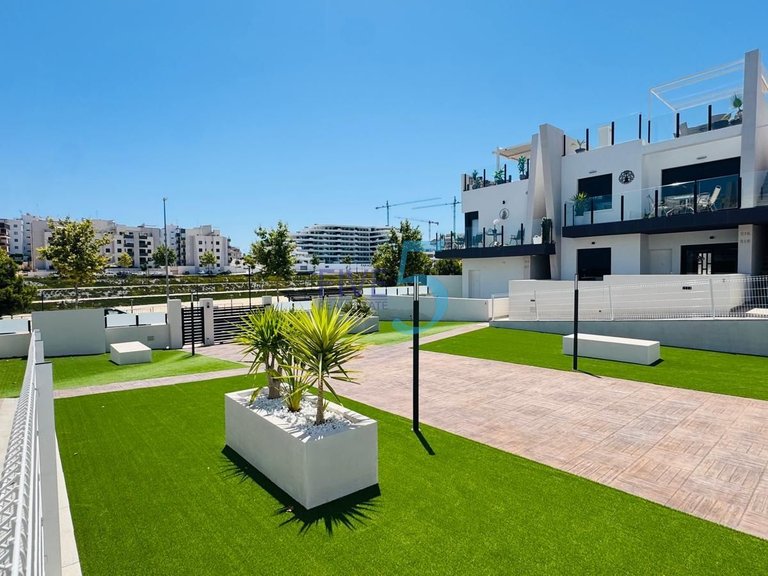 Apartment for Sale in Alicante, Valencia 27