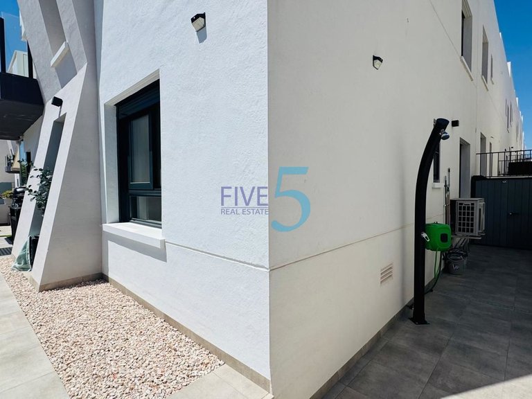 Apartment for Sale in Alicante, Valencia 26