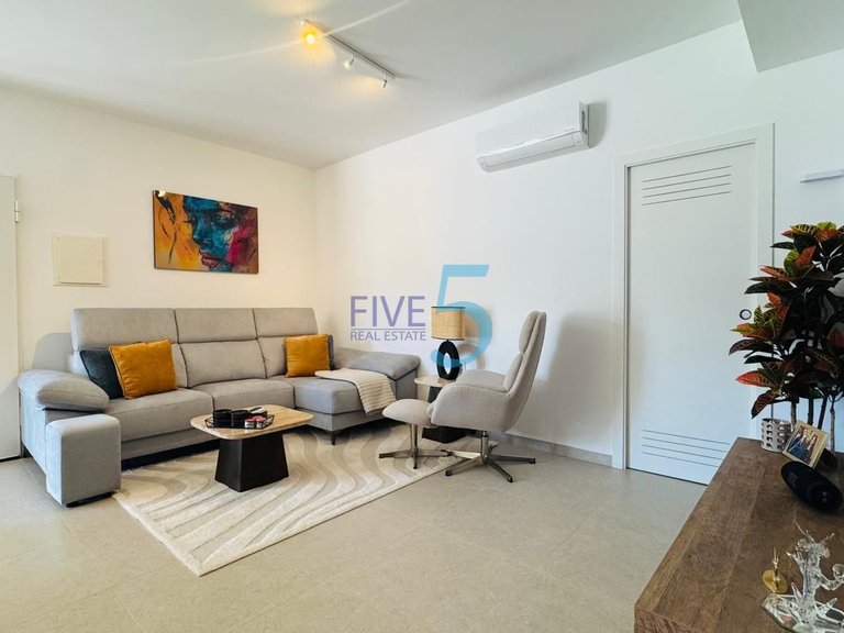 Apartment for Sale in Alicante, Valencia 11
