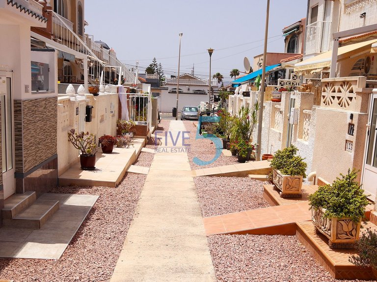 Villa for Sale in Alicante, Valencia 15