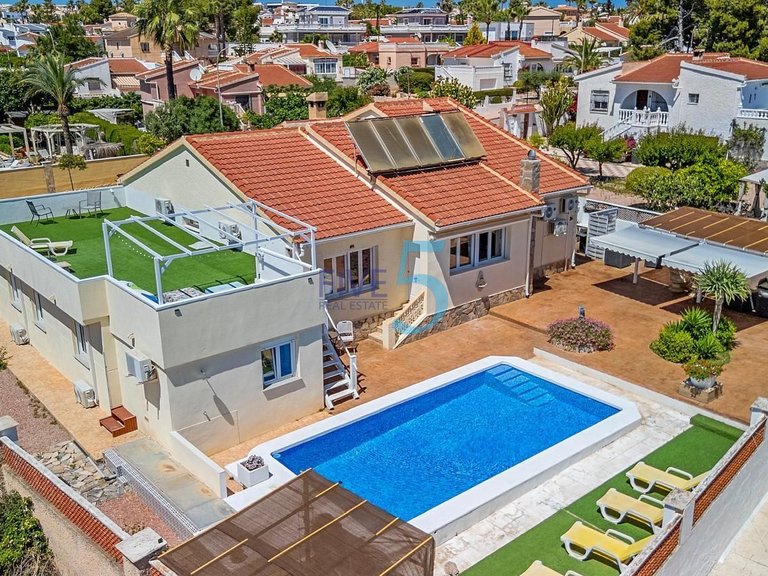 Villa for Sale in Alicante, Valencia 1