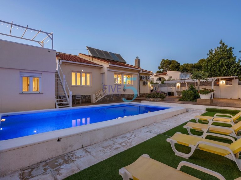 Villa for Sale in Alicante, Valencia 9
