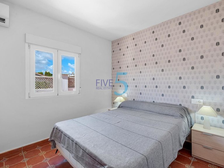 Villa for Sale in Alicante, Valencia 34