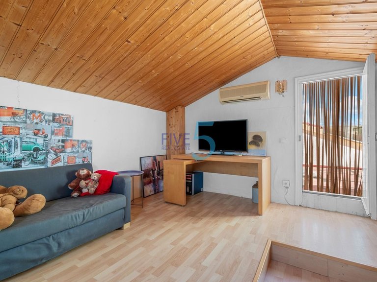 Villa for Sale in Alicante, Valencia 25