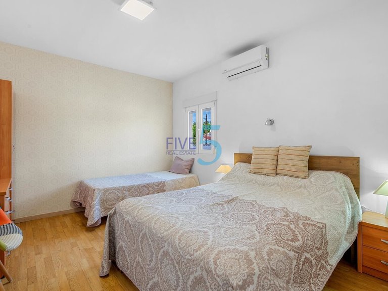 Villa for Sale in Alicante, Valencia 28