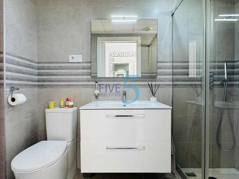 Apartment for Sale in Alicante, Valencia 17
