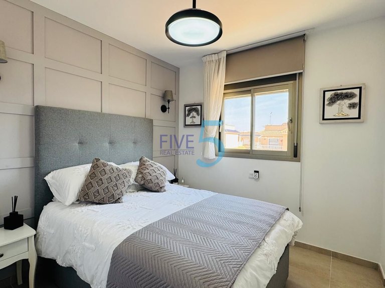 Apartment for Sale in Alicante, Valencia 18