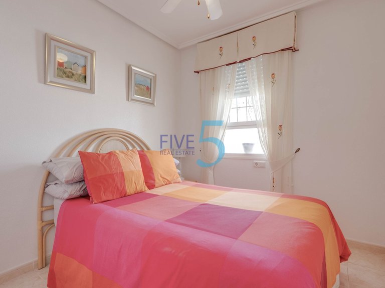 Apartment for Sale in Alicante, Valencia 15