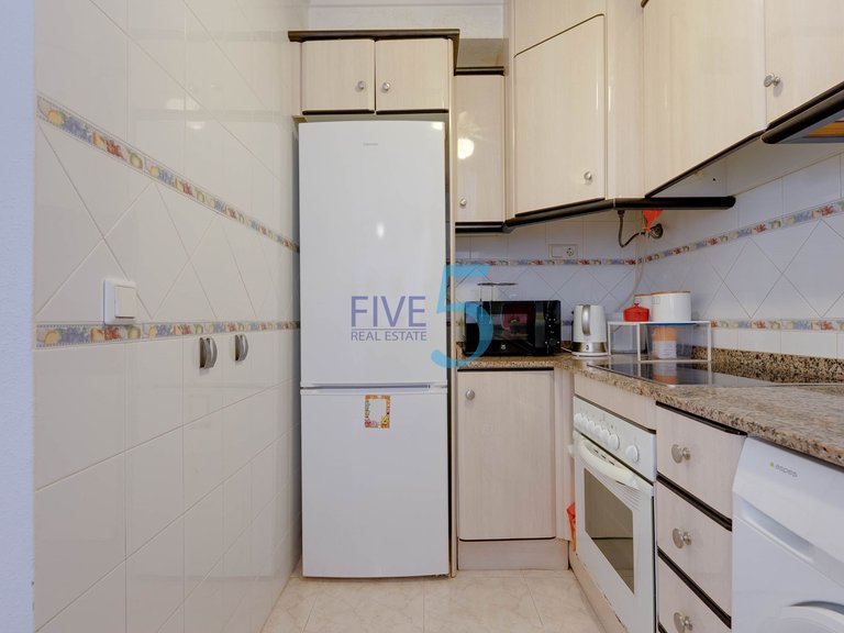 Apartment for Sale in Alicante, Valencia 8