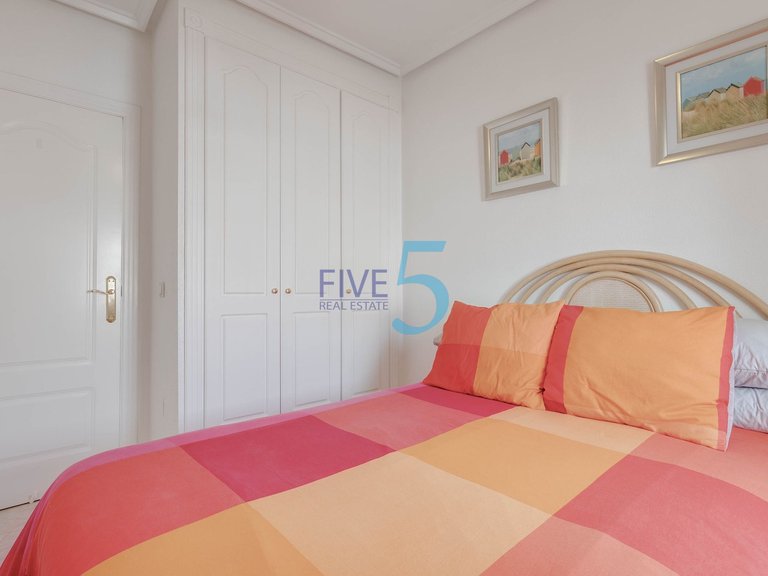Apartment for Sale in Alicante, Valencia 16