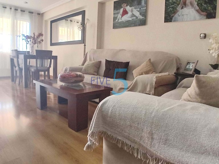 Apartment for Sale in Alicante, Valencia 4