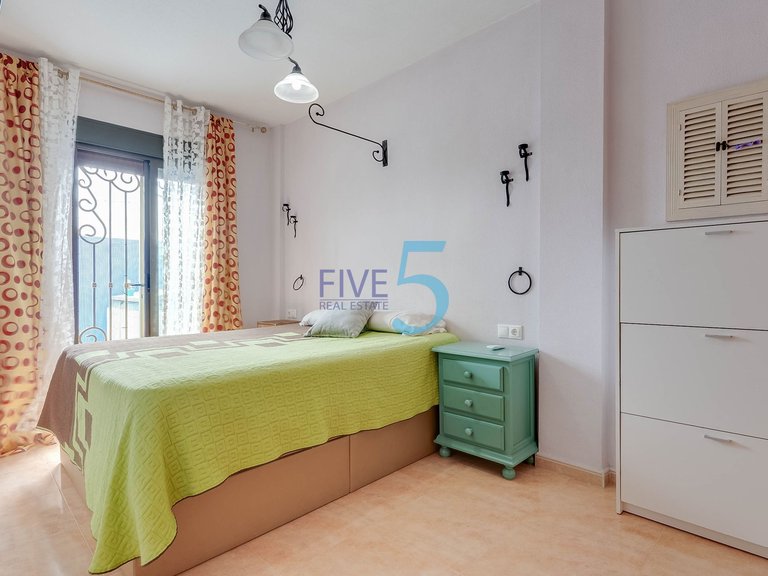Apartment for Sale in Alicante, Valencia 11