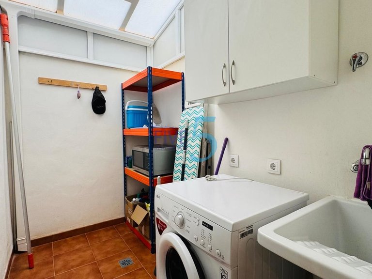 Apartment for Sale in Alicante, Valencia 5