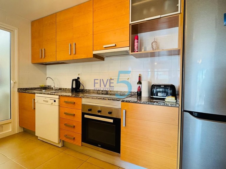 Apartment for Sale in Alicante, Valencia 4