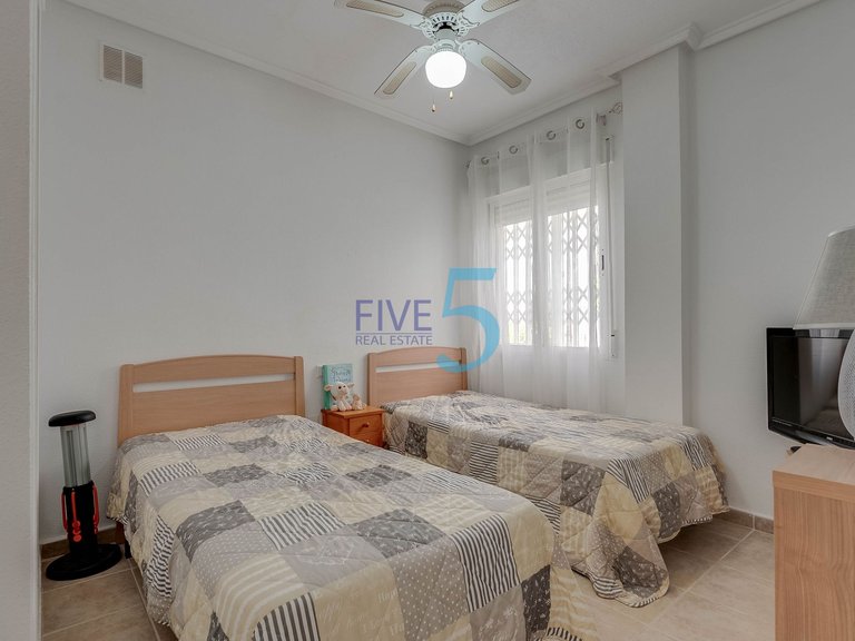 Villa for Sale in Alicante, Valencia 14