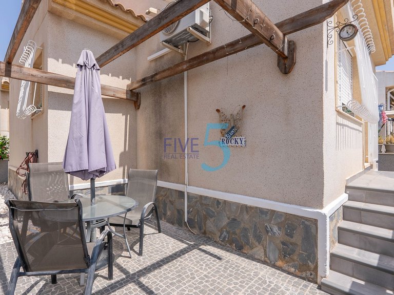 Villa for Sale in Alicante, Valencia 25