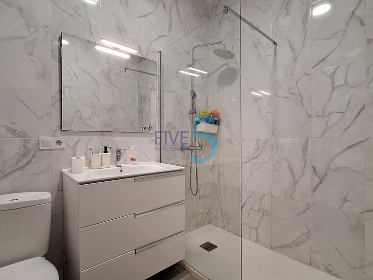 Villa for Sale in Alicante, Valencia 3
