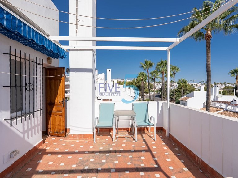 Villa for Sale in Alicante, Valencia 24