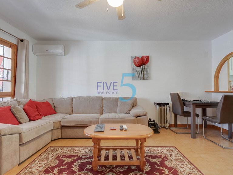 Villa for Sale in Alicante, Valencia 11