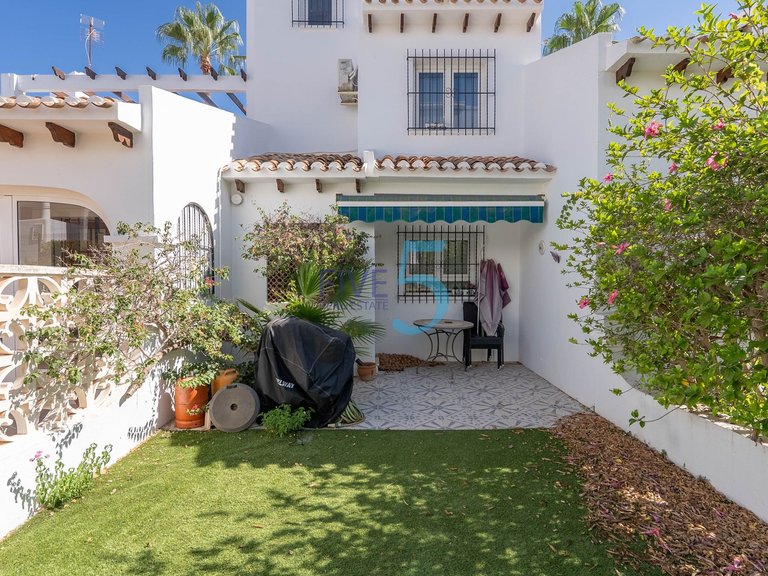 Villa for Sale in Alicante, Valencia 31