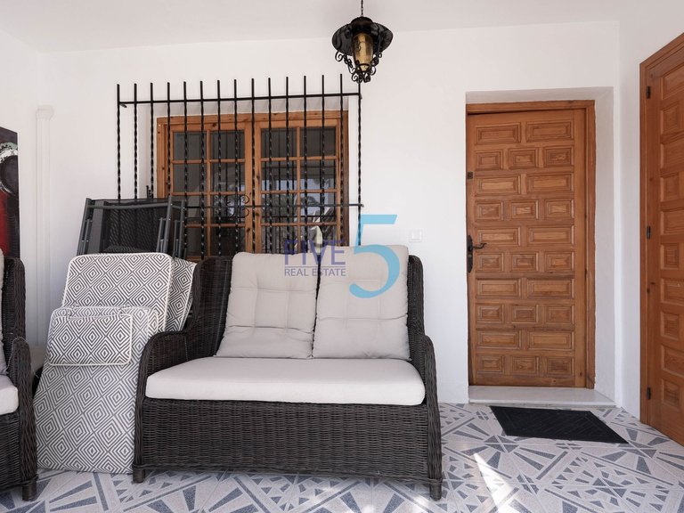 Villa for Sale in Alicante, Valencia 7