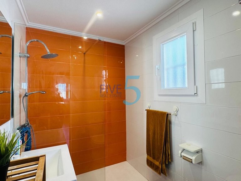 Apartment for Sale in Alicante, Valencia 8