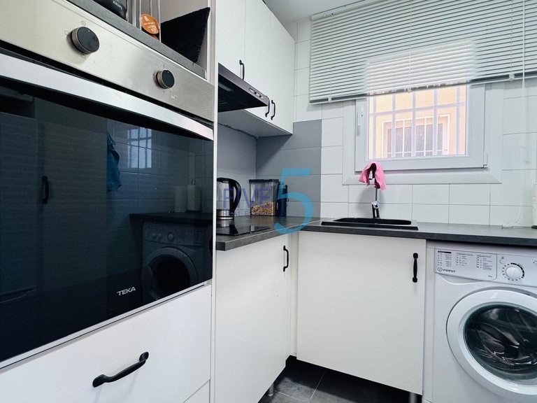 Apartment for Sale in Alicante, Valencia 4