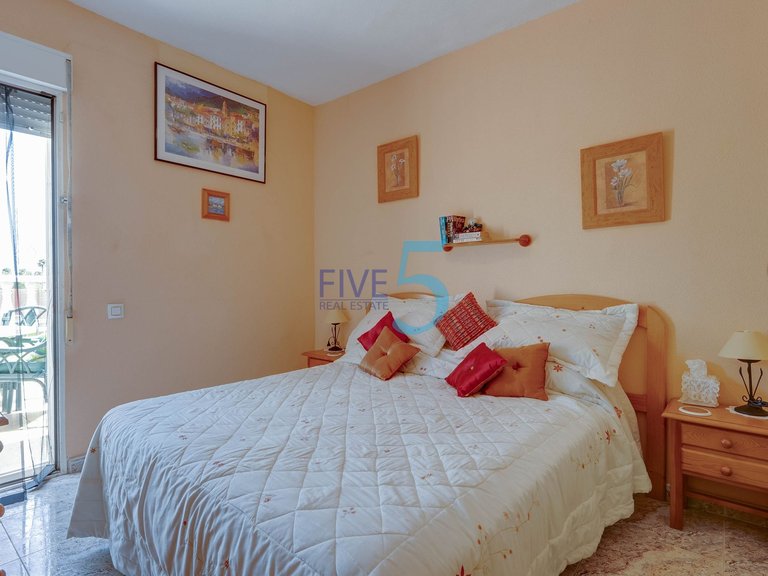 Villa for Sale in Alicante, Valencia 23
