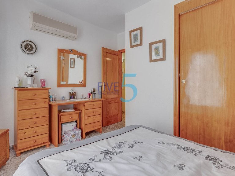 Villa for Sale in Alicante, Valencia 17