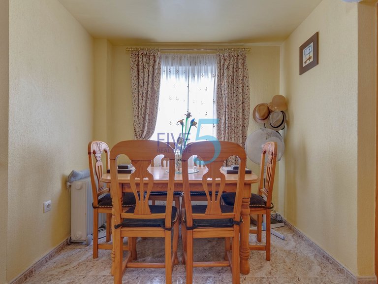 Villa for Sale in Alicante, Valencia 9