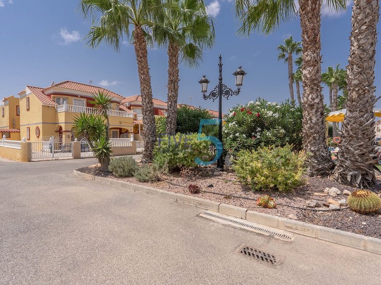 Villa for Sale in Alicante, Valencia 37