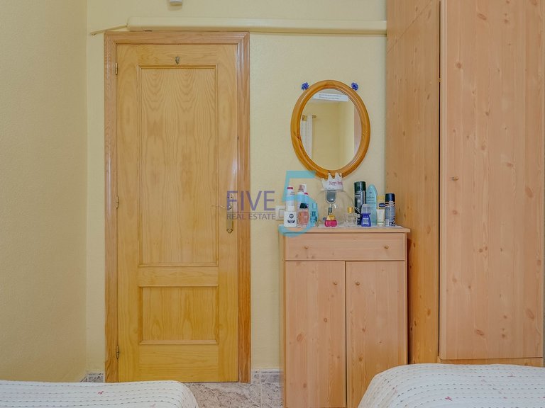 Villa for Sale in Alicante, Valencia 13