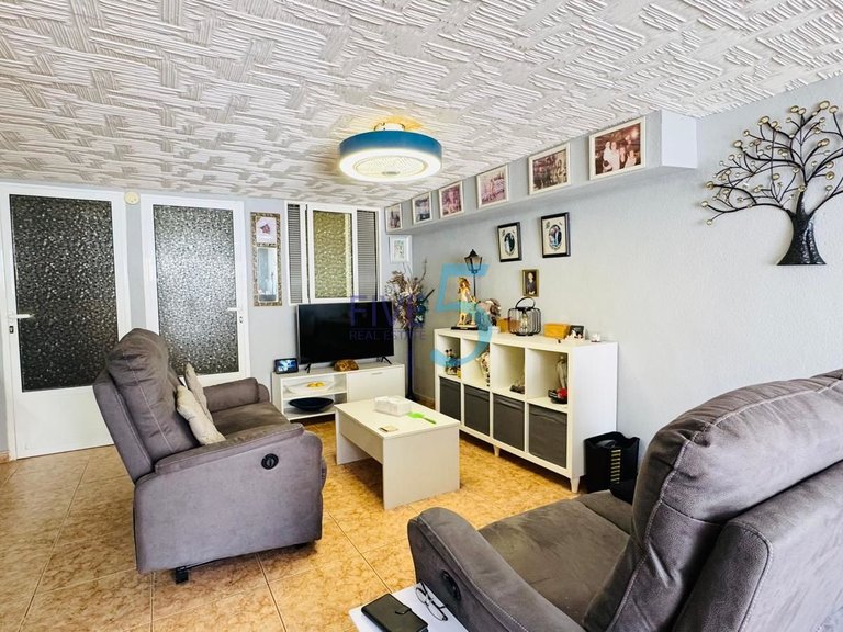 Villa for Sale in Alicante, Valencia 18