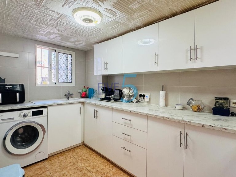 Villa for Sale in Alicante, Valencia 23