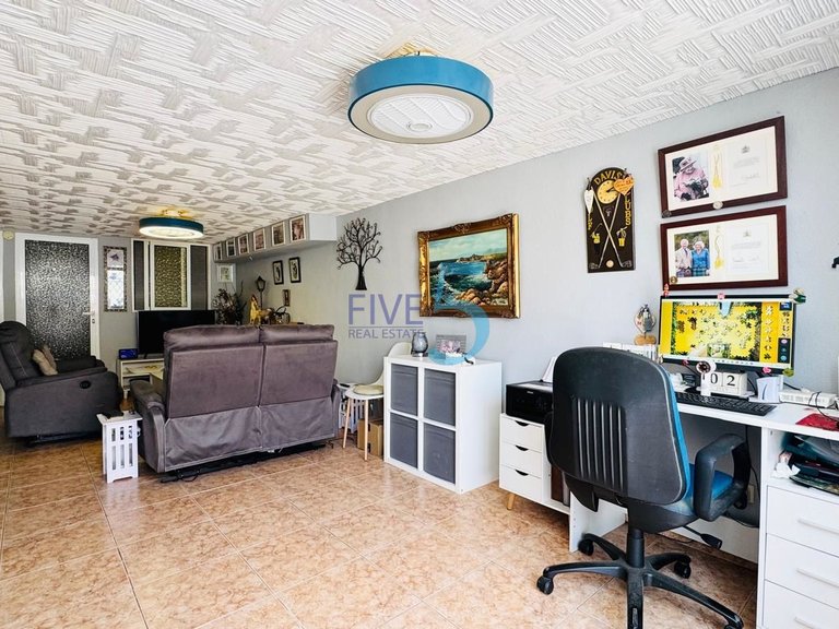 Villa for Sale in Alicante, Valencia 20